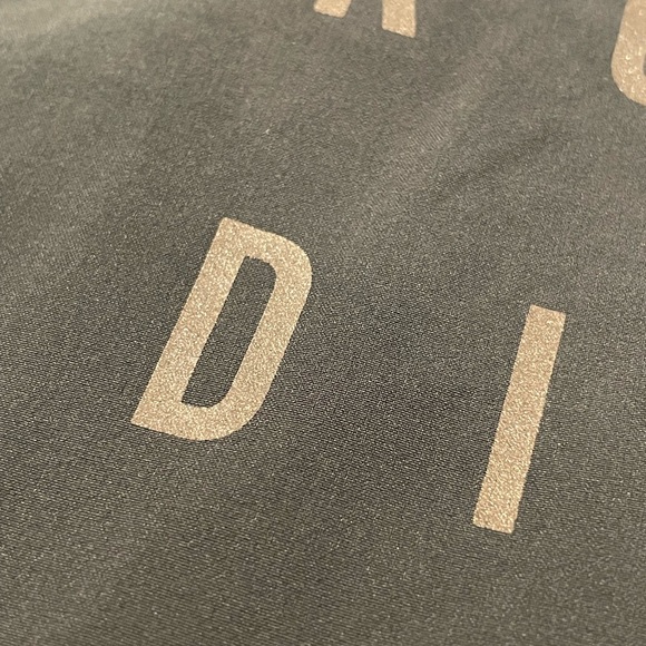 Short sleeve nike running hoodie - Picture 7 of 9